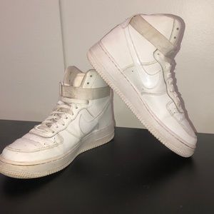 Nike Air Force 1 - High 6Y or Women’s 8